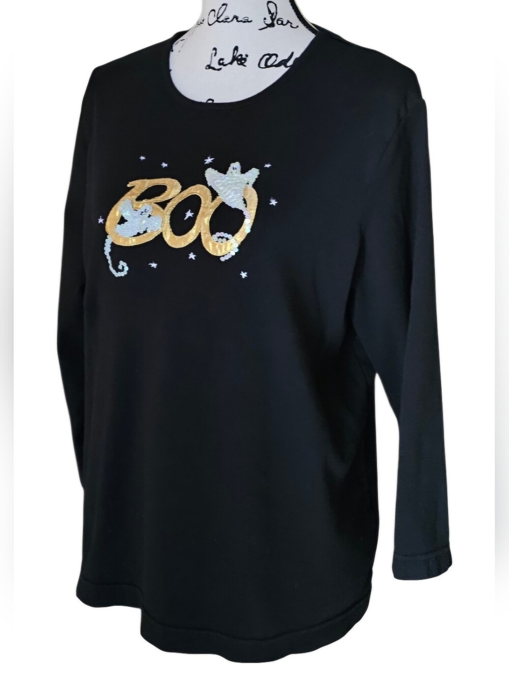 White Stag Black Halloween "BOO" Sequin Top - Picture 2 of 4